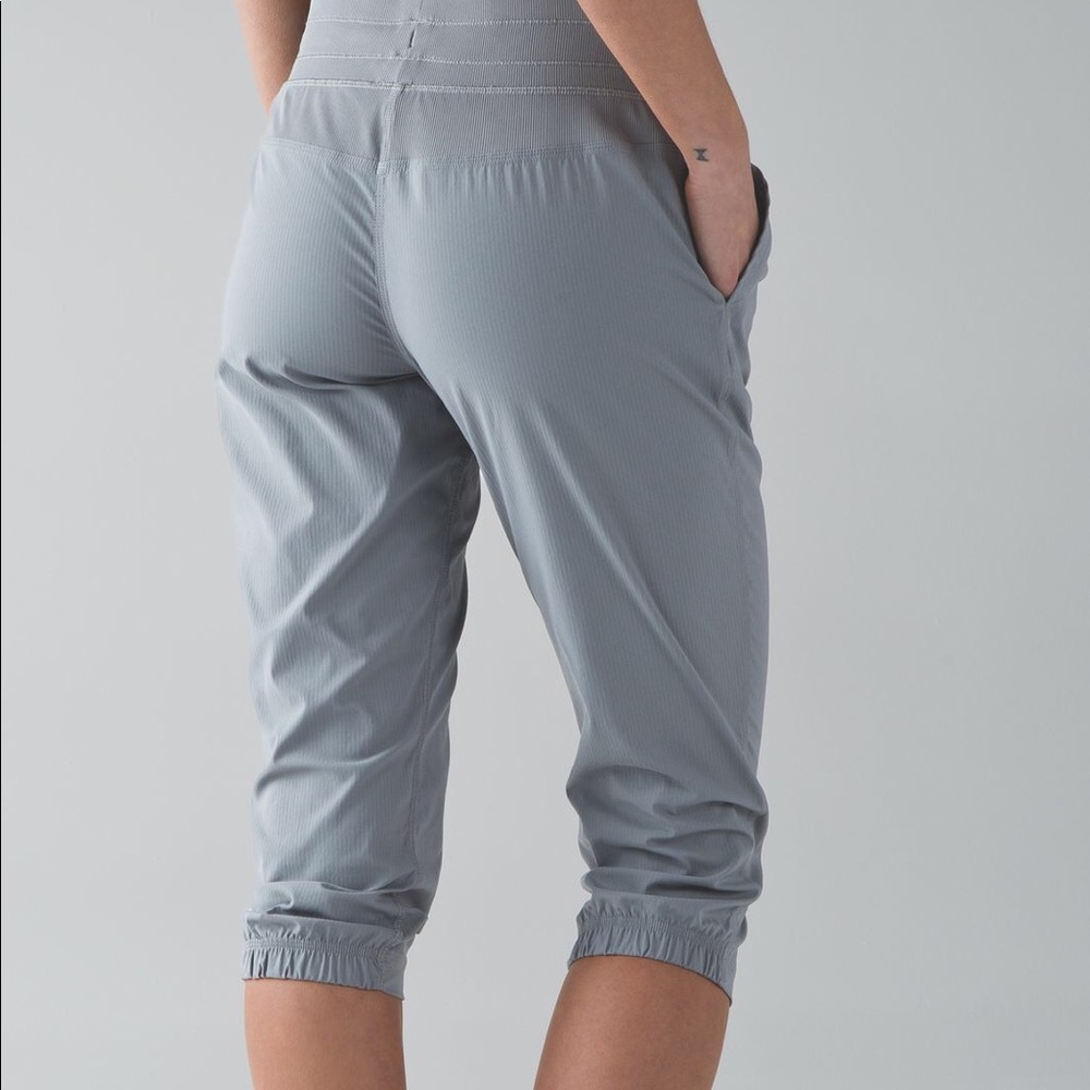 Lululemon Studio Crop